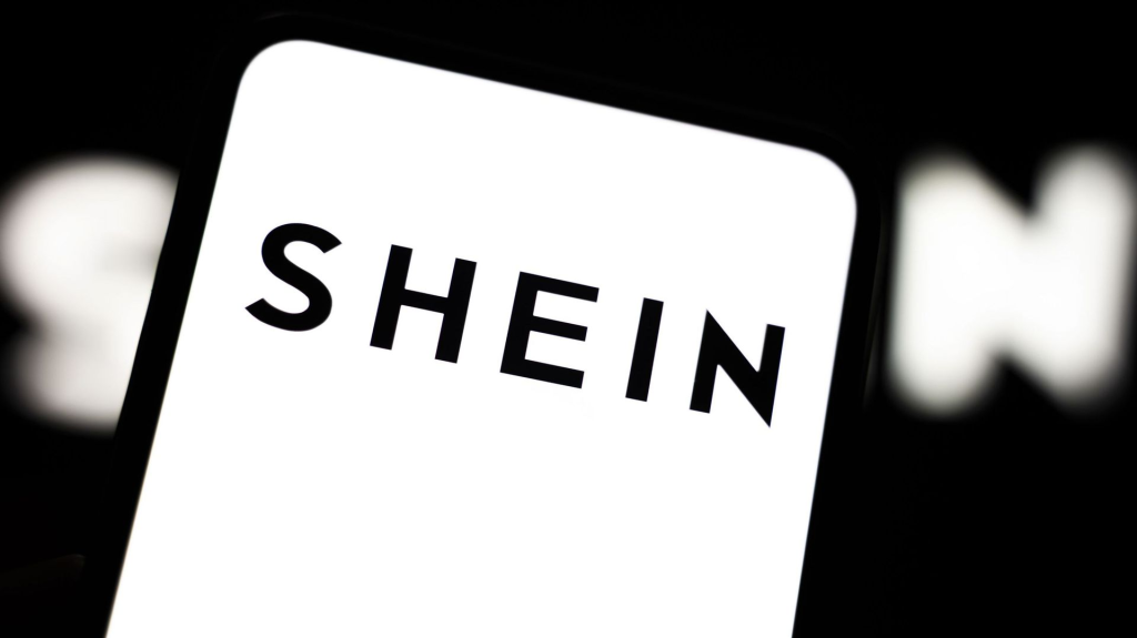 Como aproveitar programas de roupas femininas na Shein