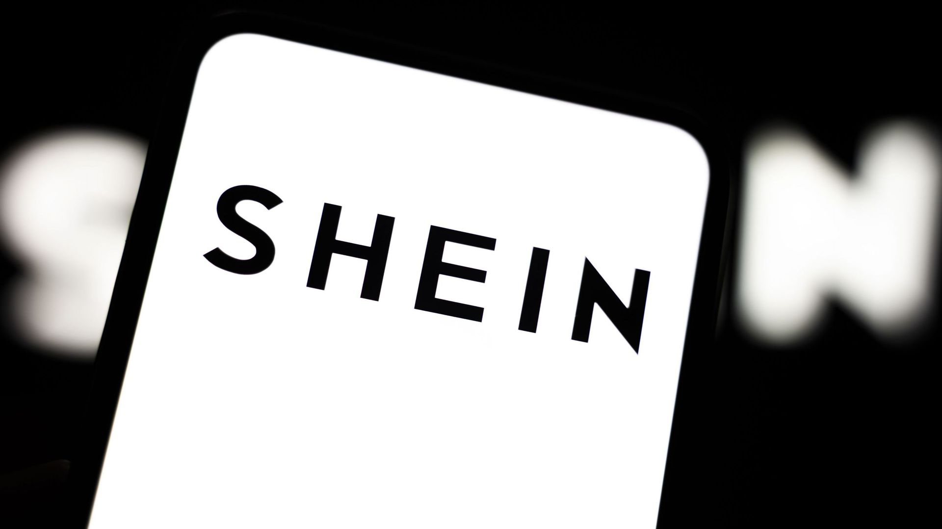 Acesse agora o catálogo completo de roupas femininas da Shein